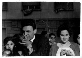 Juanito y su novia en las fiestas de Sotrondio, 1959